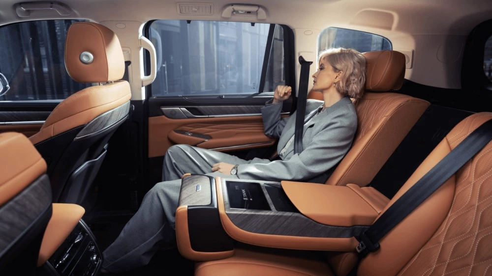 Салон внедорожника Tank 500 интерьер второй ряд