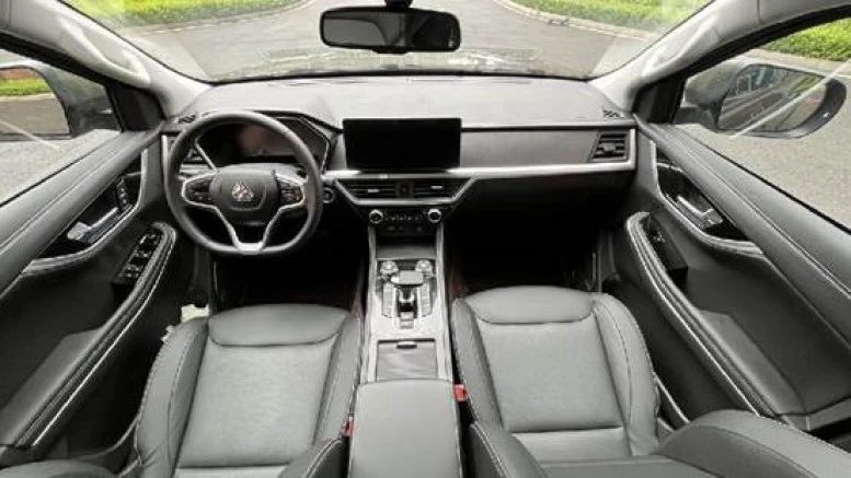 Пикап VGV S6 Howo S6 салон интерьер