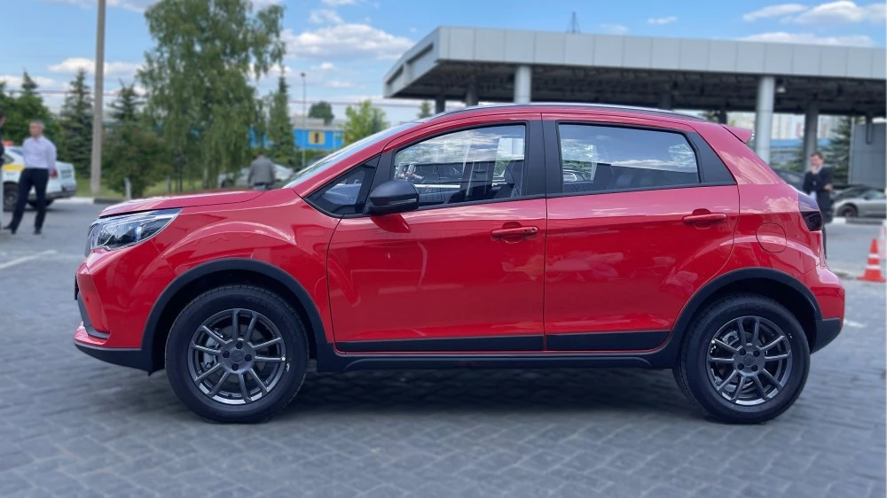 Livan X3 Pro сбоку обзор