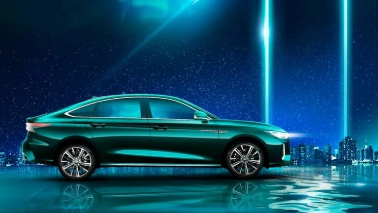 презентация Chery Arrizo 8