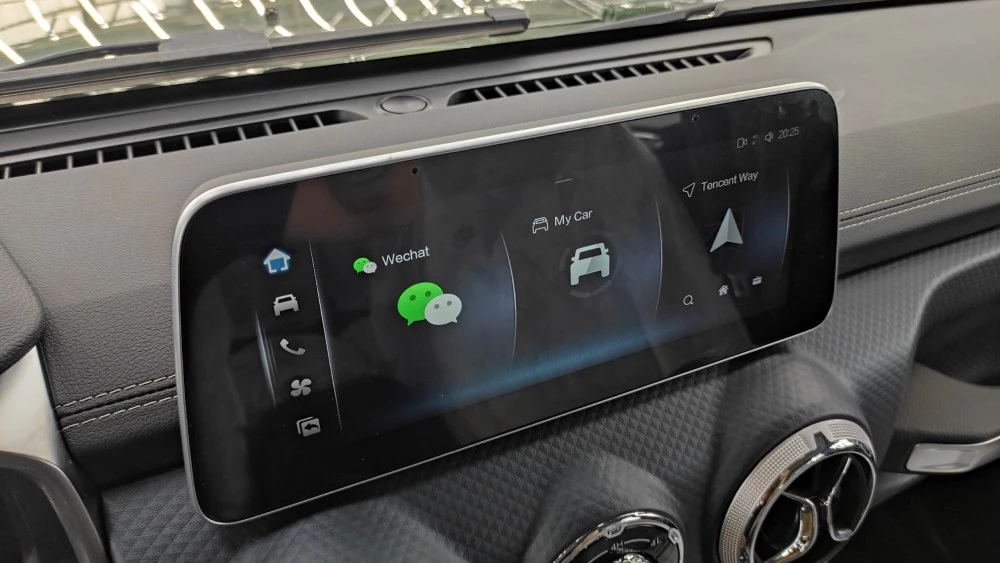 медиасистема BAIC BJ40 салон интерьер