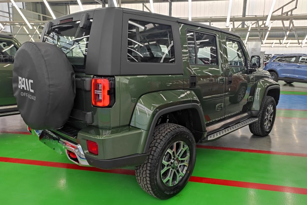 BAIC BJ40 сзади сбоку Автотор
