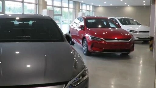 BYD в автосалоне Madusan в столице Северной Корее