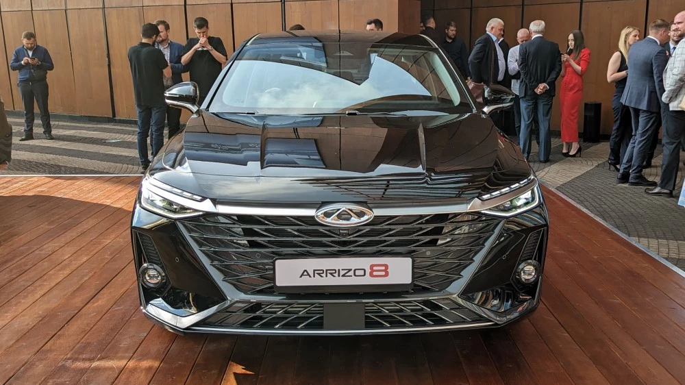 chery Arrizo 8 спереди на презентации