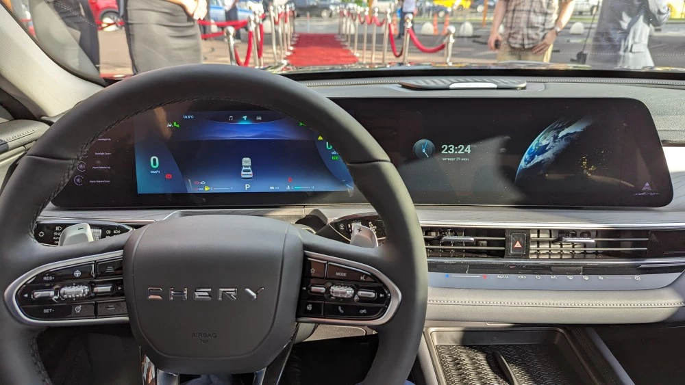 chery Arrizo 8 салон интерьер первый ряд