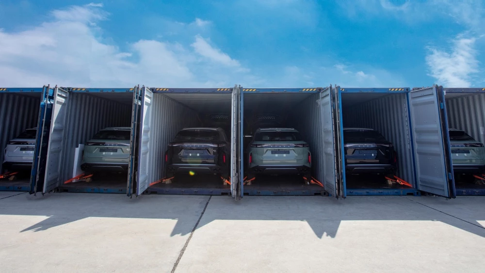 Exeed RX за рубеж старт продаж в России контейнеры