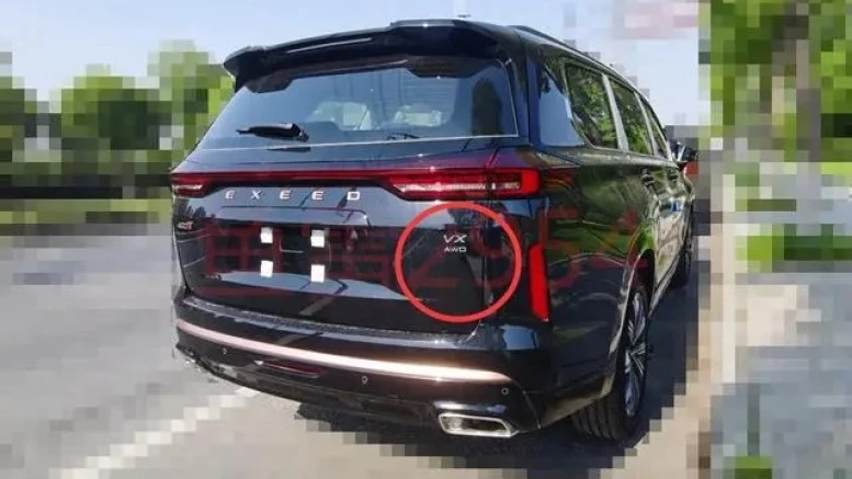 экспортный вариант нового Exeed VX сзади сбоку