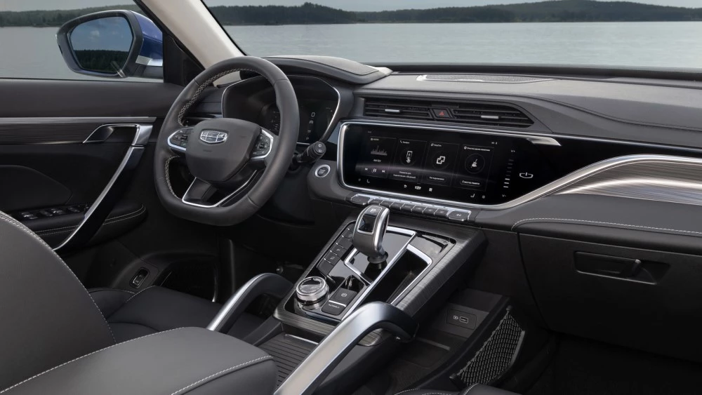 новая версия Geely Atlas Pro салон интерьер