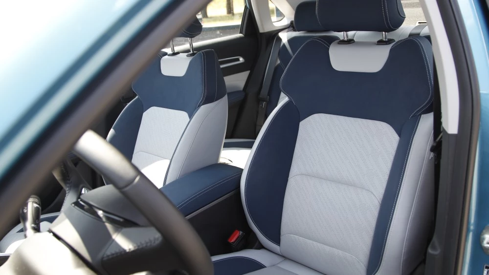 Geely Emgrand 7 салон интерьер сиденья