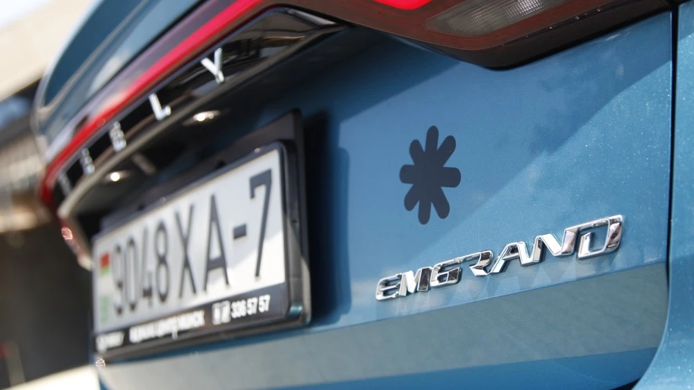 Как купить Geely Emgrand 7 и почему он конкурент Lada Vesta. Обзор Татьяны Елисеевой