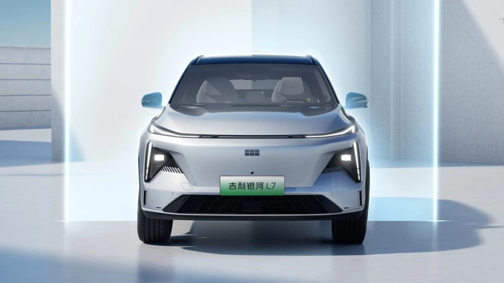 Geely Galaxy L спереди