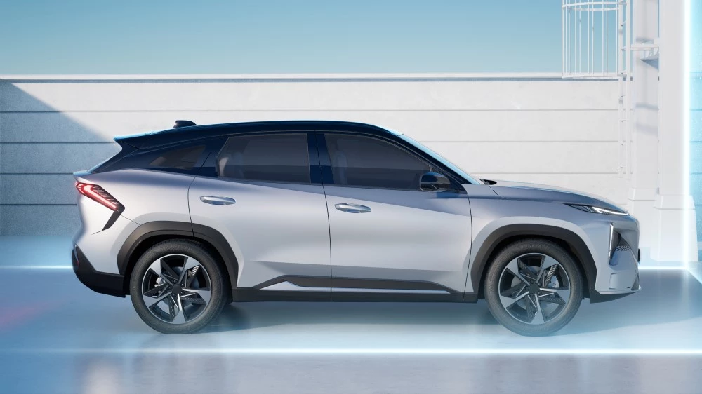 Geely Galaxy L сбоку