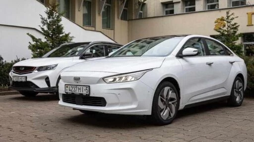 В Беларуси появятся бюджетные электрокары Geely. Батарею может получить и Coolray