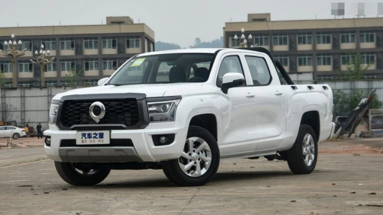 Great Wall Poer King Kong с МКП сбоку спереди