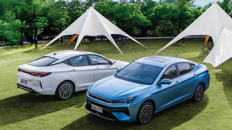 Лифтбек JAC A5 Plus Москвич 6 сбоку спереди сзади