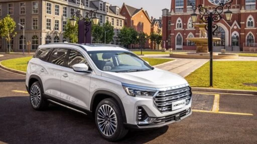 Jetour X90 Plus СИМ спереди сбоку