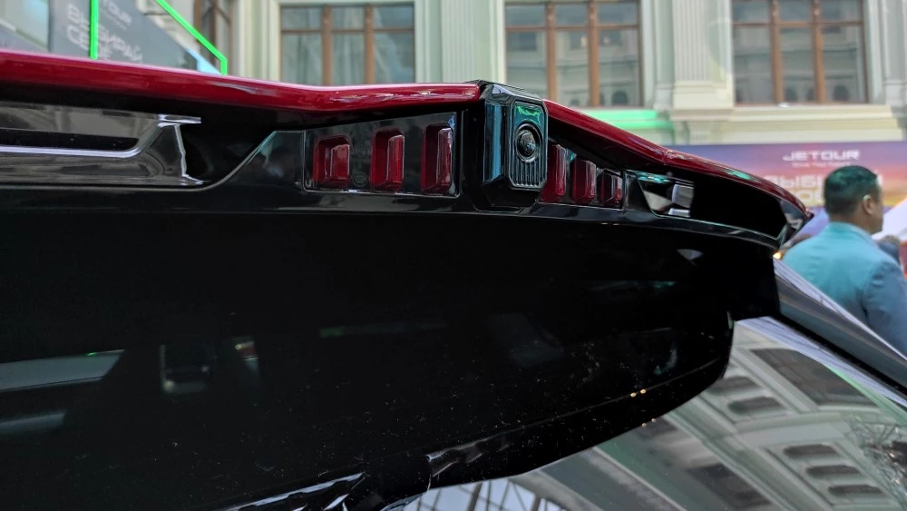 Jetour Dashing спойлер