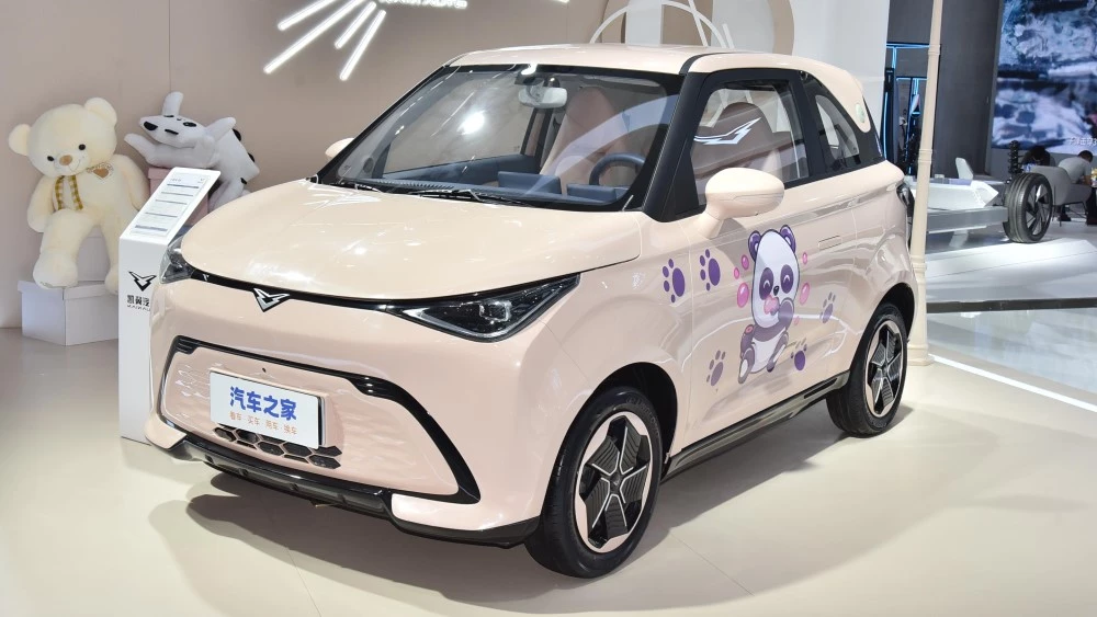 Электрический ситикар Kaiyi i-EA 01 сбоку спереди