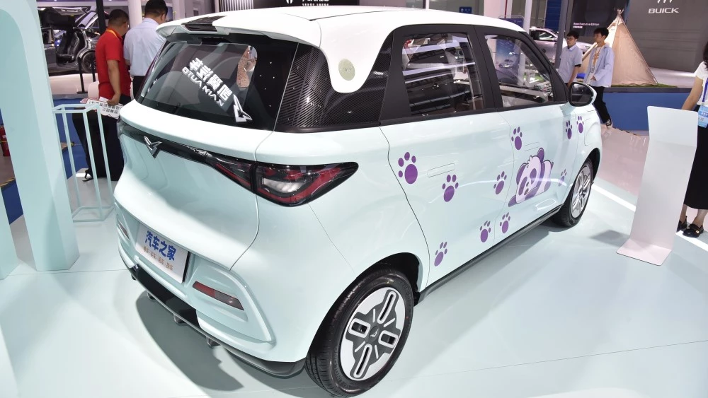 Электрический ситикар Kaiyi i-EA 02 сбоку сзади