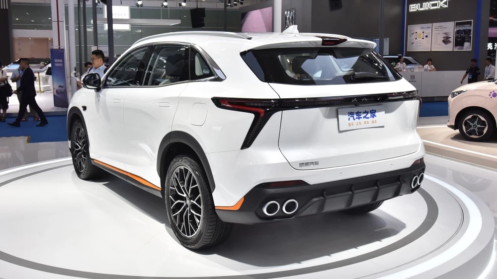 Гибридный кроссовер Kaiyi Kunlun i HD сбоку сзади