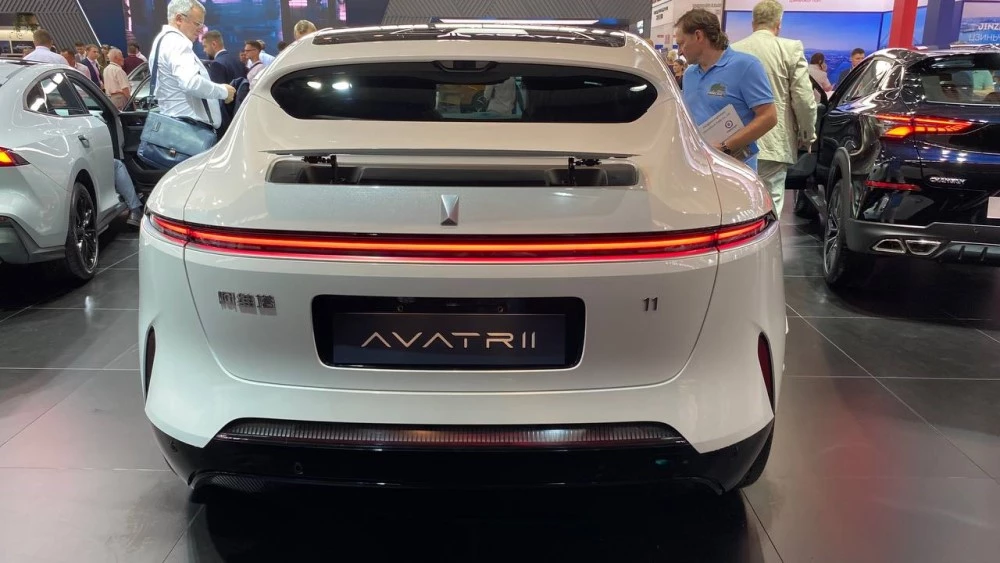 Avatr 11 обзор Иннопром в России сзади