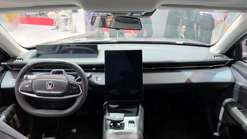 седан Changan Lamore в России обзор салон интерьер