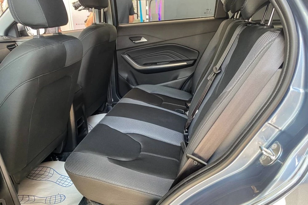 Chery Tiggo 2 в Казахстане салон интерьер второй ряд