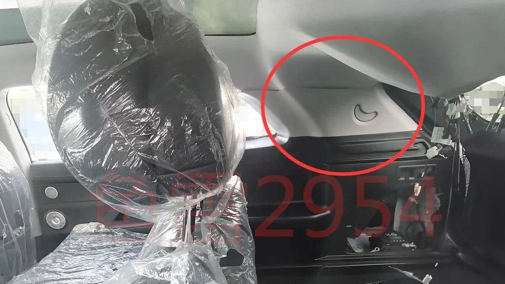 Салон интерьер электрического кроссовера Exeed Exlantix ET