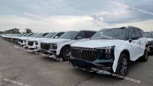 GAC GS8 второго поколения на стоянке в России