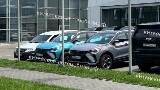 Geely Coolray Cool нового поколения в Алматы Казахстане сбоку спереди