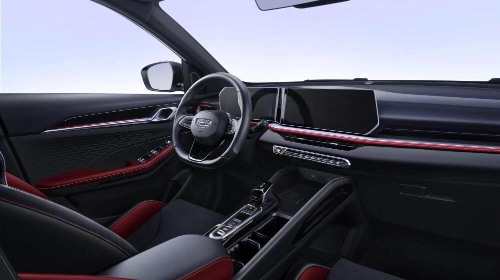 Салон интерьер нового кроссовера Geely Coolray