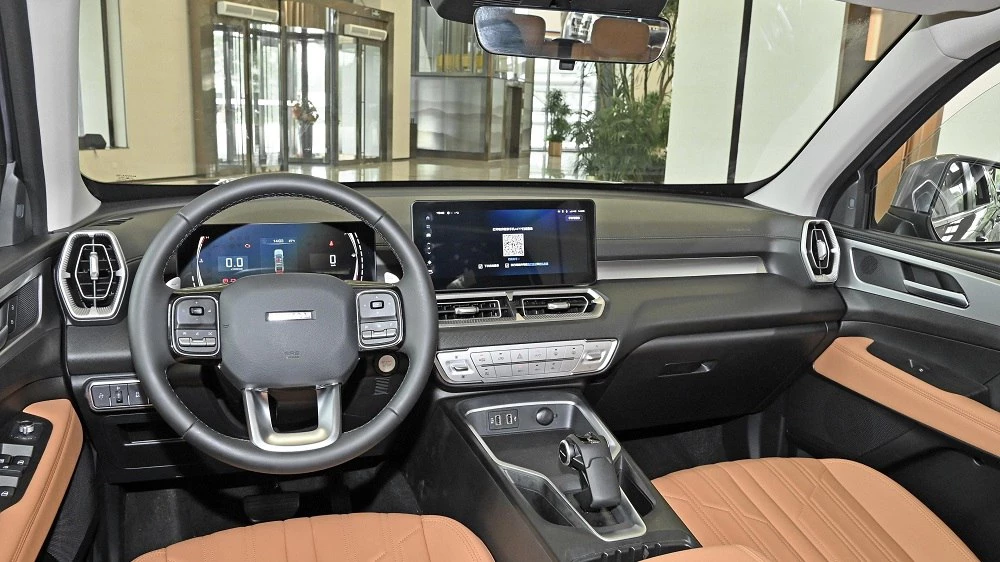 Haval H5 салон интерьер дилеры в Китае