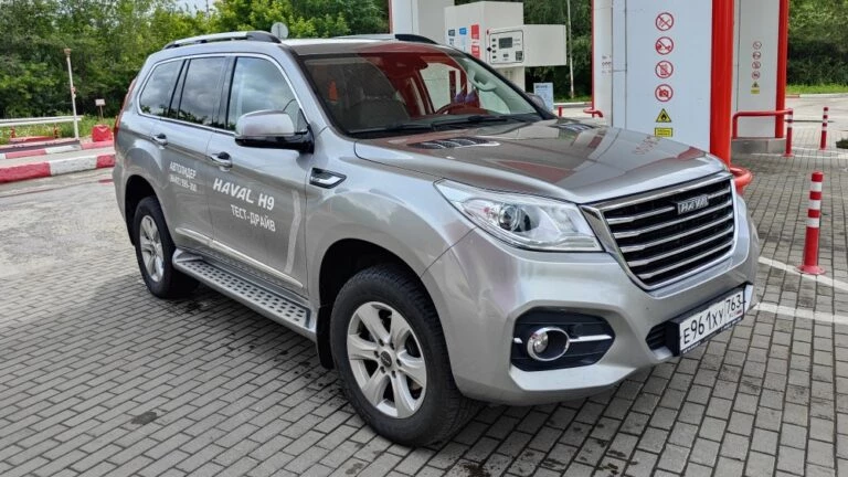 Haval H9 сбоку спереди