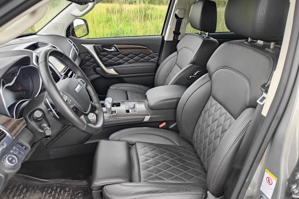 Haval H9 салон интерьер первый ряд