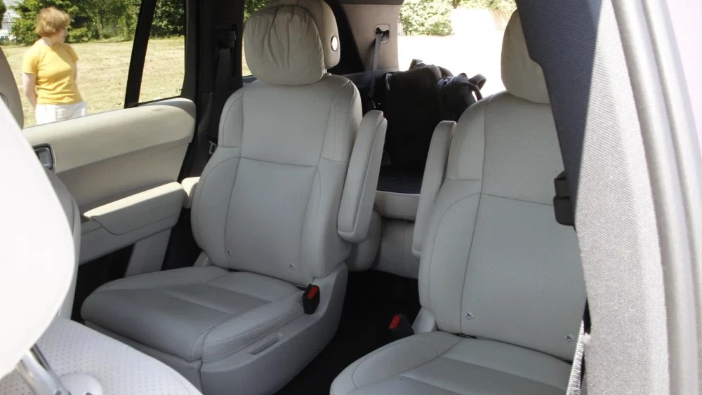 Li L9 салон интерьер второй ряд