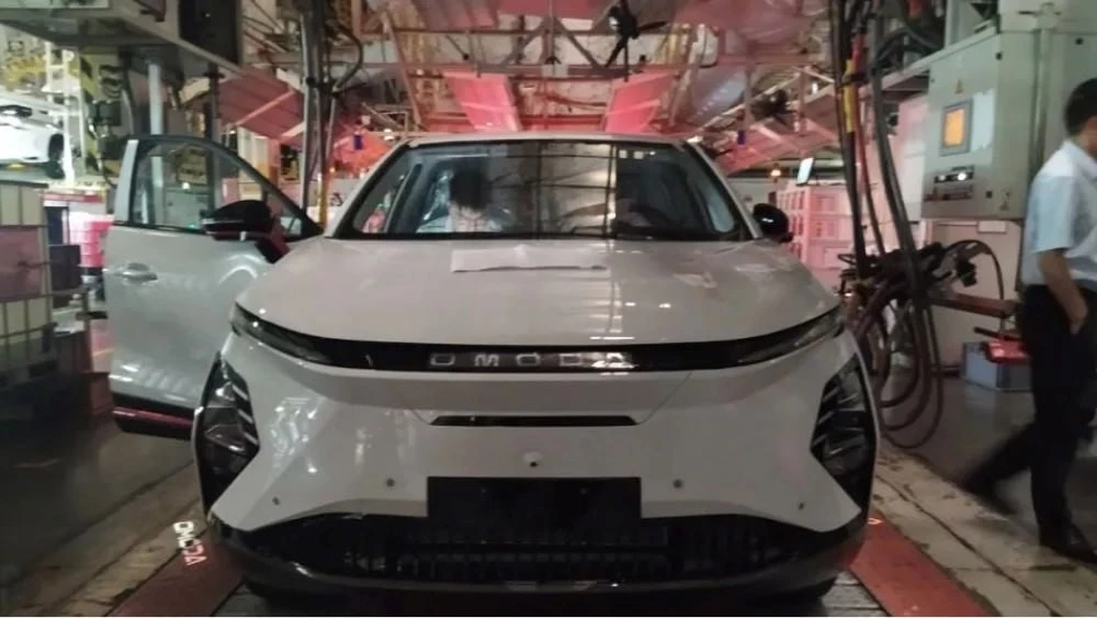 старт производства Omoda E5