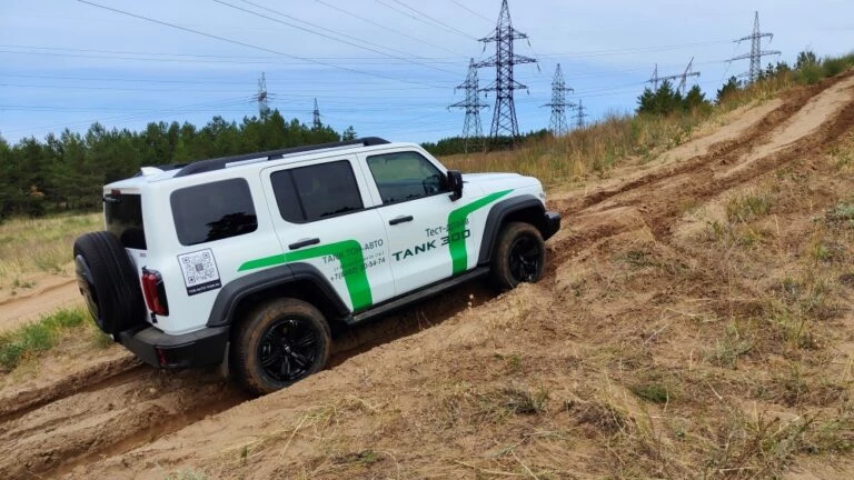 Tank 300 бездорожье по песку