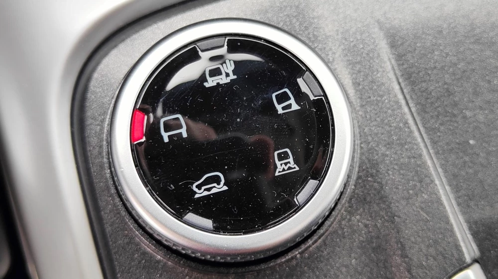 Tank 300 салон интерьер центральный тоннель как включать режимы кнопка