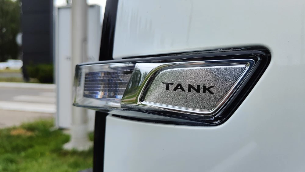 Tank 300 логотип фары