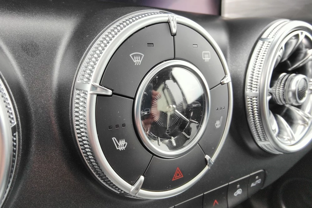 Tank 300 салон интерьер воздуховод клавиши