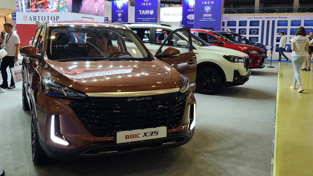 BAIC X35 на выставке MIMS 2023 спереди