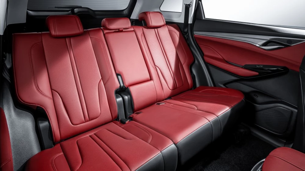 Кроссовер Changan CS75 Plus салон интерьер второй ряд сиденья