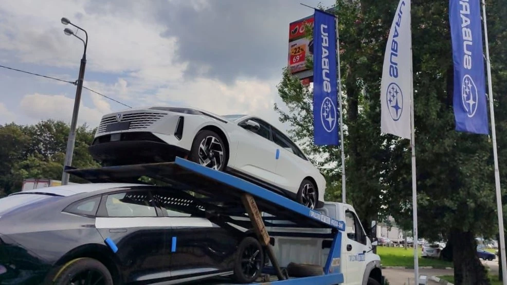 Changan Lamore у дилера