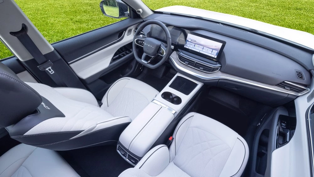 Chery eQ7 салон интерьер