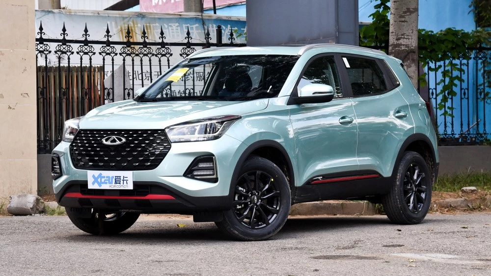 Новый кроссовер Chery Tiggo 5x Plus спереди сбоку