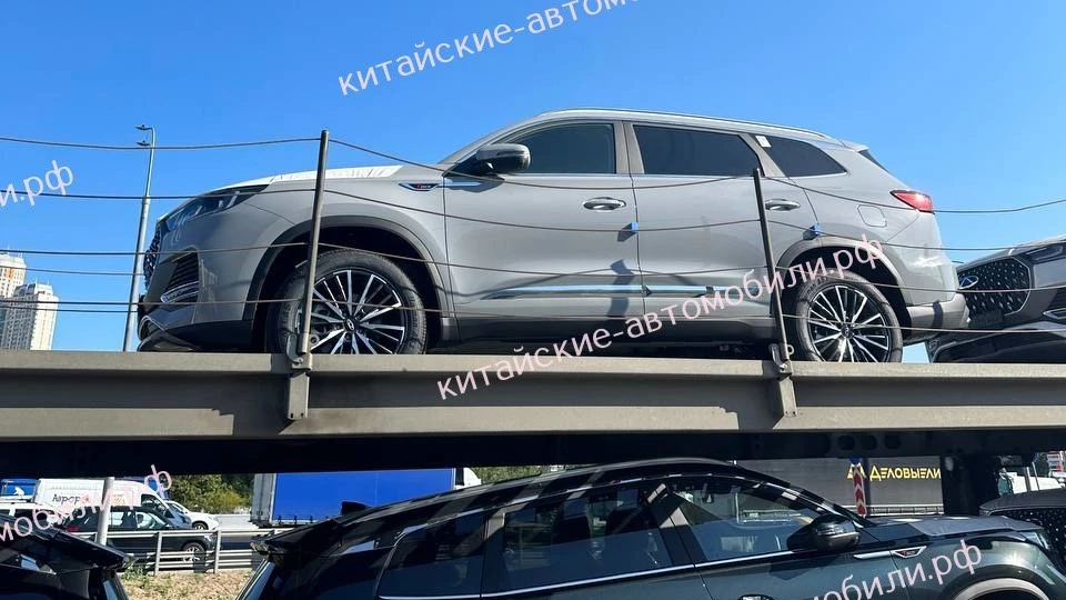 новый Chery Tiggo 8 Pro Max в России сбоку