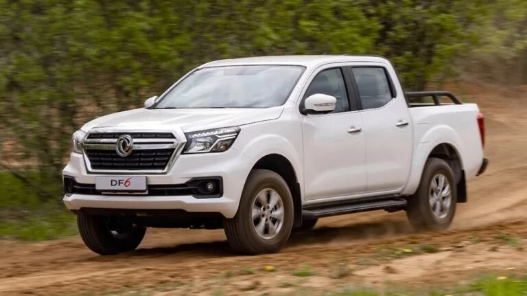 Пикап Dongfeng DF6 сбоку спереди