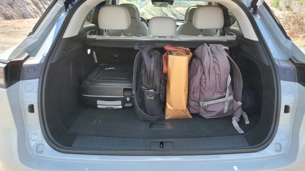 Exeed RX салон интерьер багажник