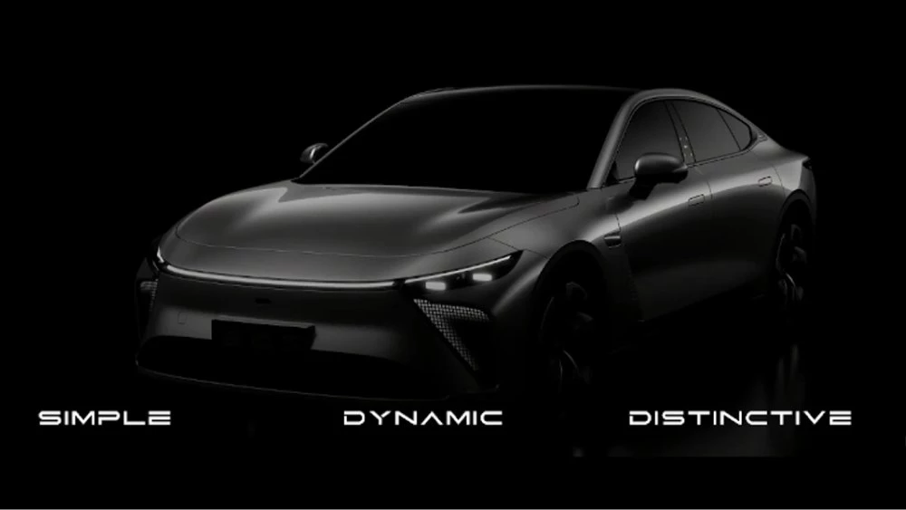 Exlantix ES сбоку дизайн