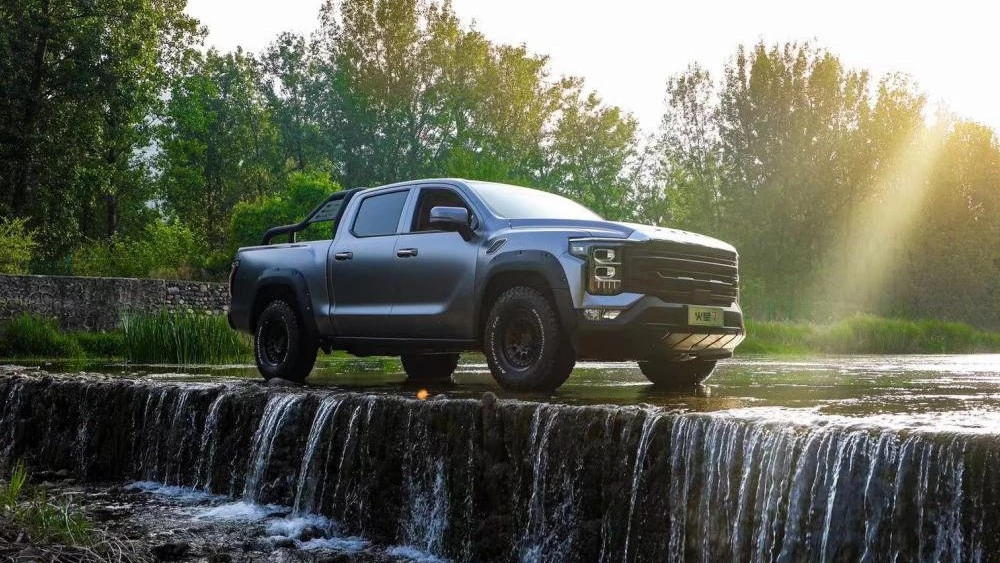 Пикап Foton Tunland V7 / Mars 7 сбоку спереди